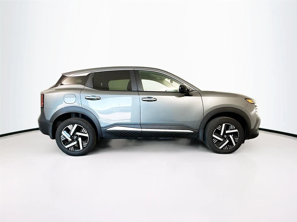 2026 Nissan Kicks - Image 28 of 31