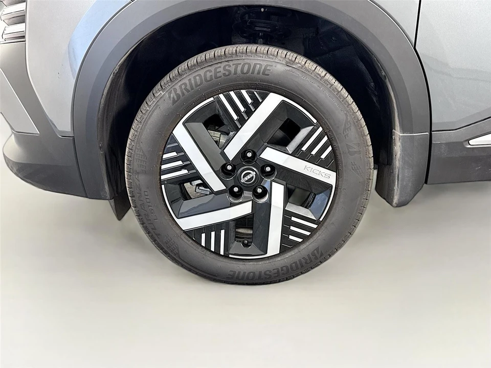 2026 Nissan Kicks - Image 26 of 31