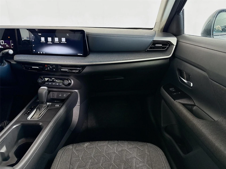 2026 Nissan Kicks - Image 19 of 31
