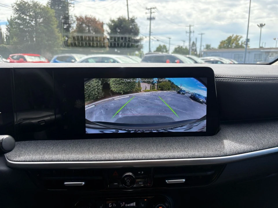 2026 Nissan Kicks - Image 23 of 31