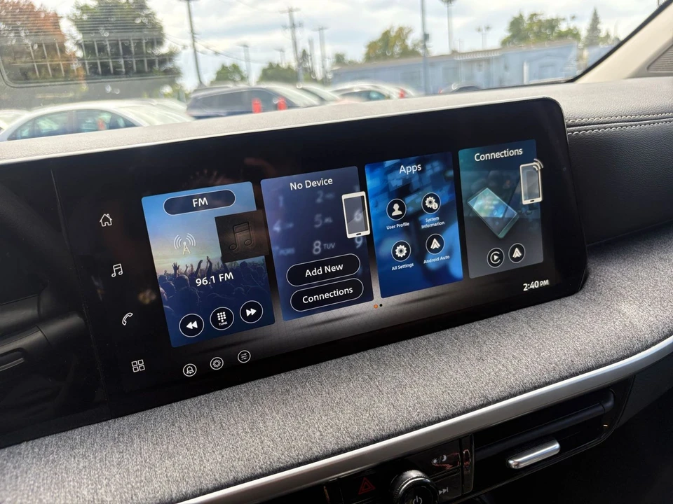 2026 Nissan Kicks - Image 21 of 31
