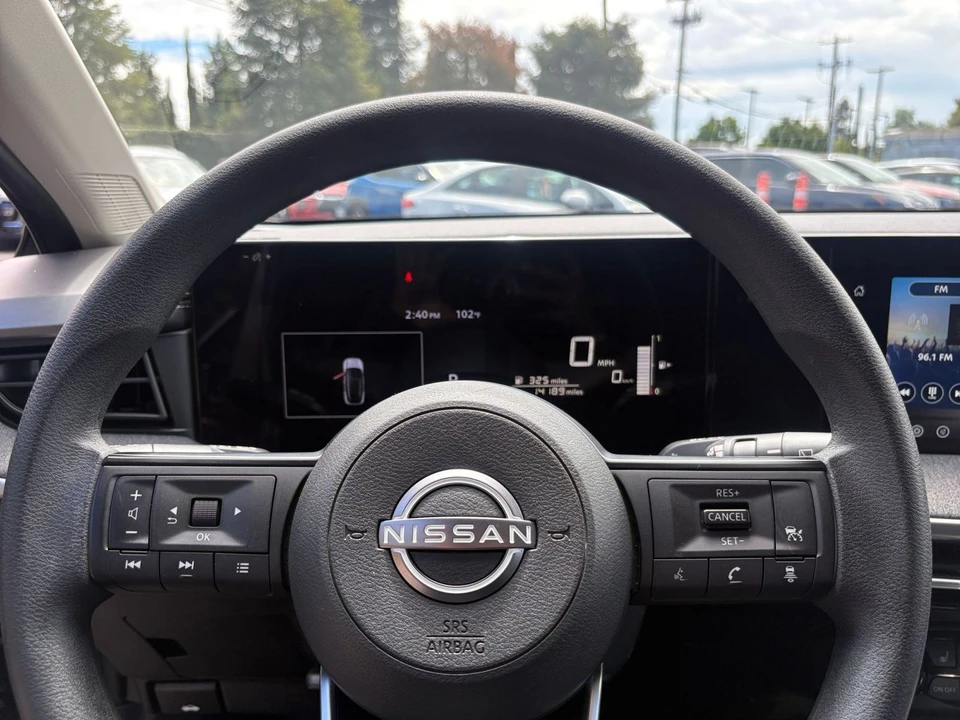 2026 Nissan Kicks - Image 28 of 31