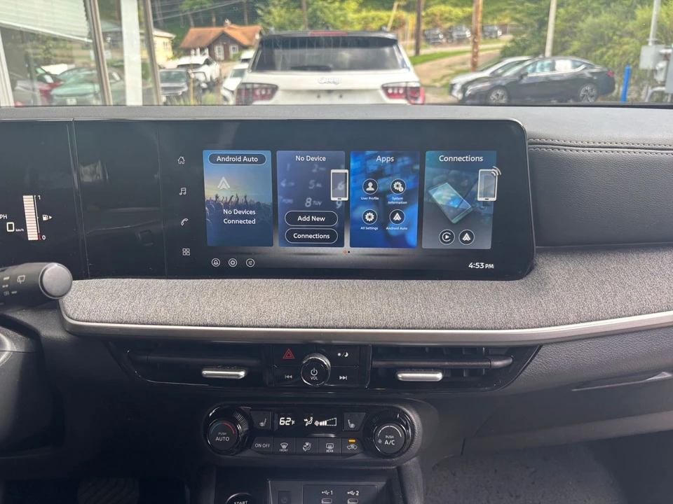 2026 Nissan Kicks - Image 21 of 31