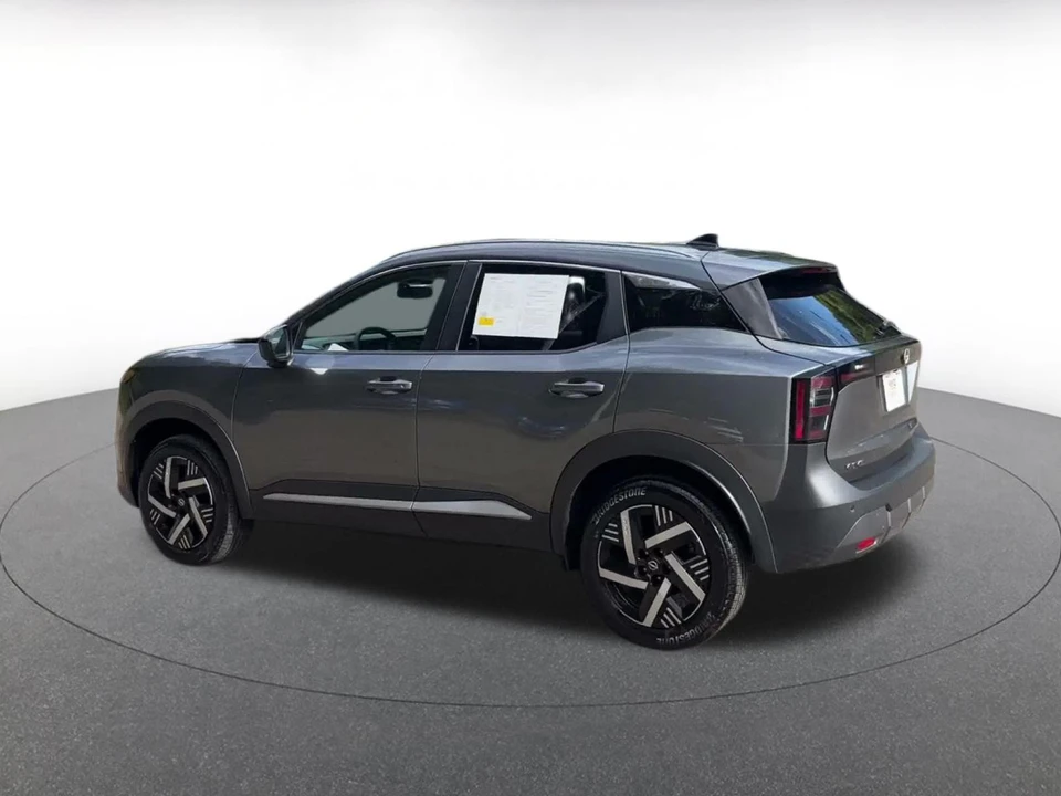 2026 Nissan Kicks - Image 11 of 31