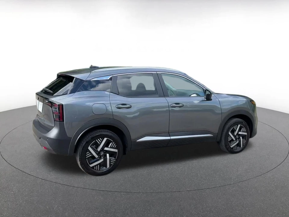 2026 Nissan Kicks - Image 16 of 31