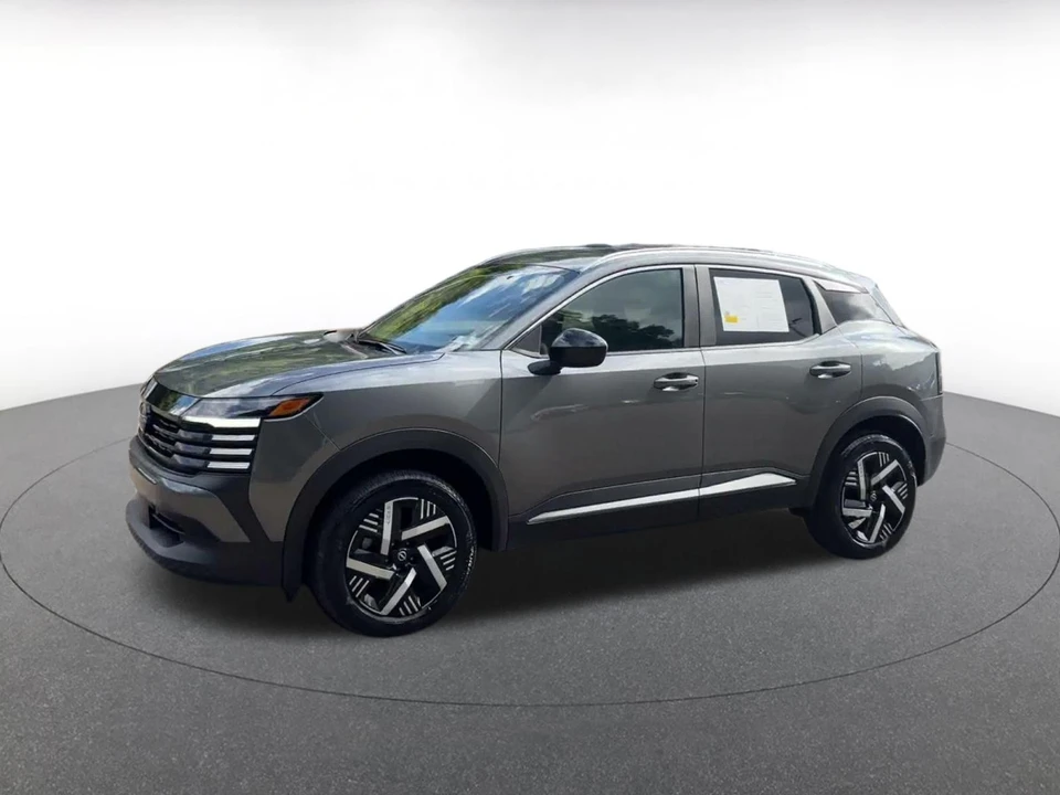 2026 Nissan Kicks - Image 8 of 31