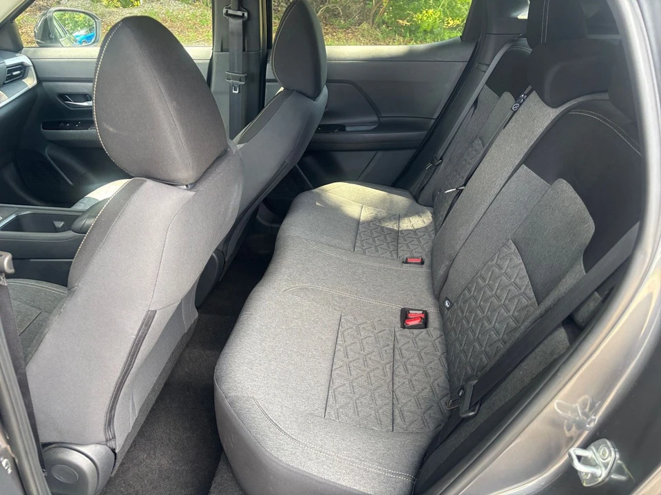 2026 Nissan Kicks - Image 26 of 31