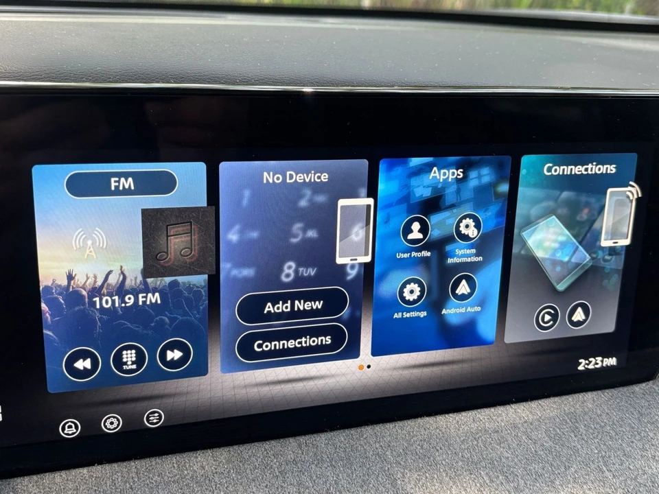 2026 Nissan Kicks - Image 21 of 31