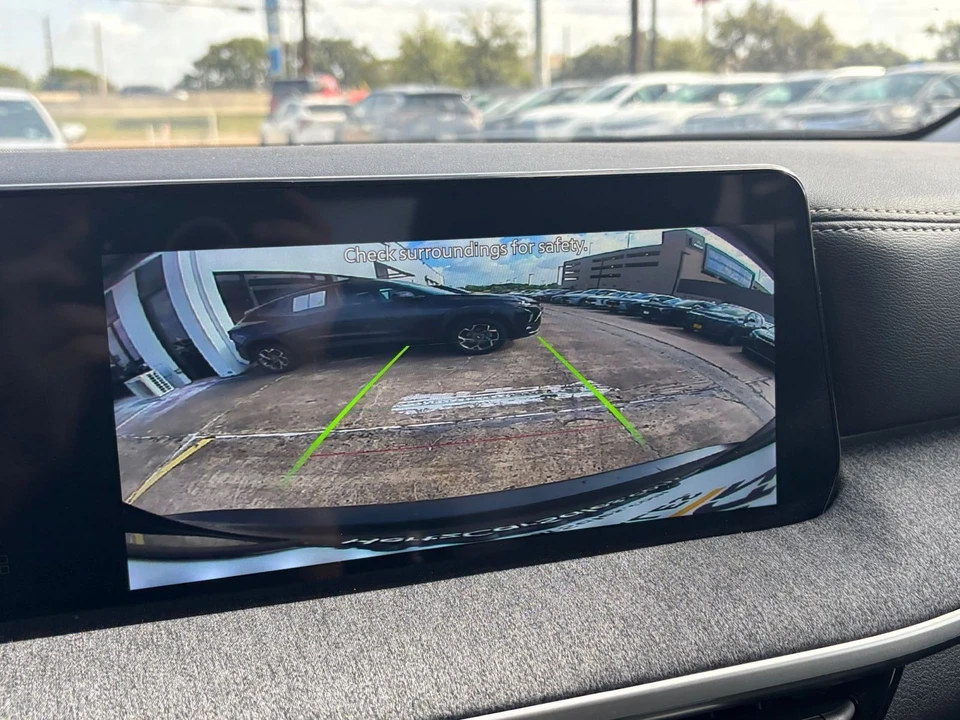 2026 Nissan Kicks - Image 24 of 31