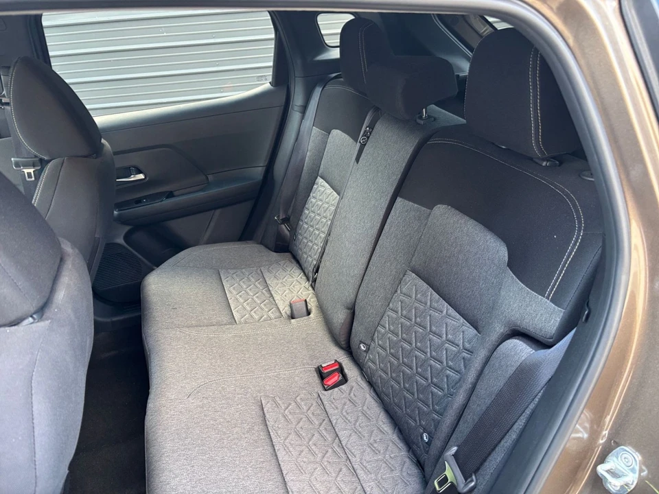 2026 Nissan Kicks - Image 23 of 31