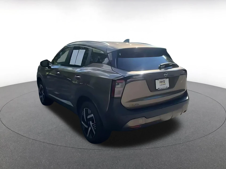 2026 Nissan Kicks - Image 12 of 31