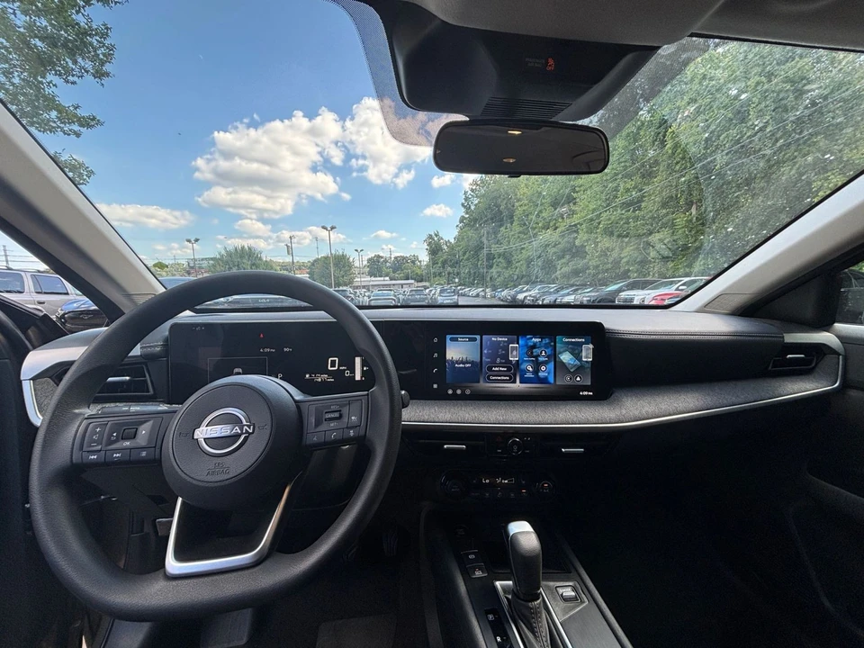 2026 Nissan Kicks - Image 30 of 31