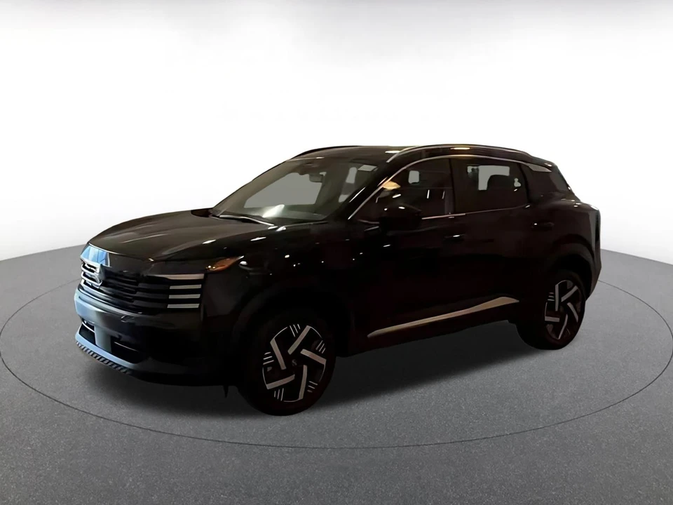 2026 Nissan Kicks - Image 8 of 31