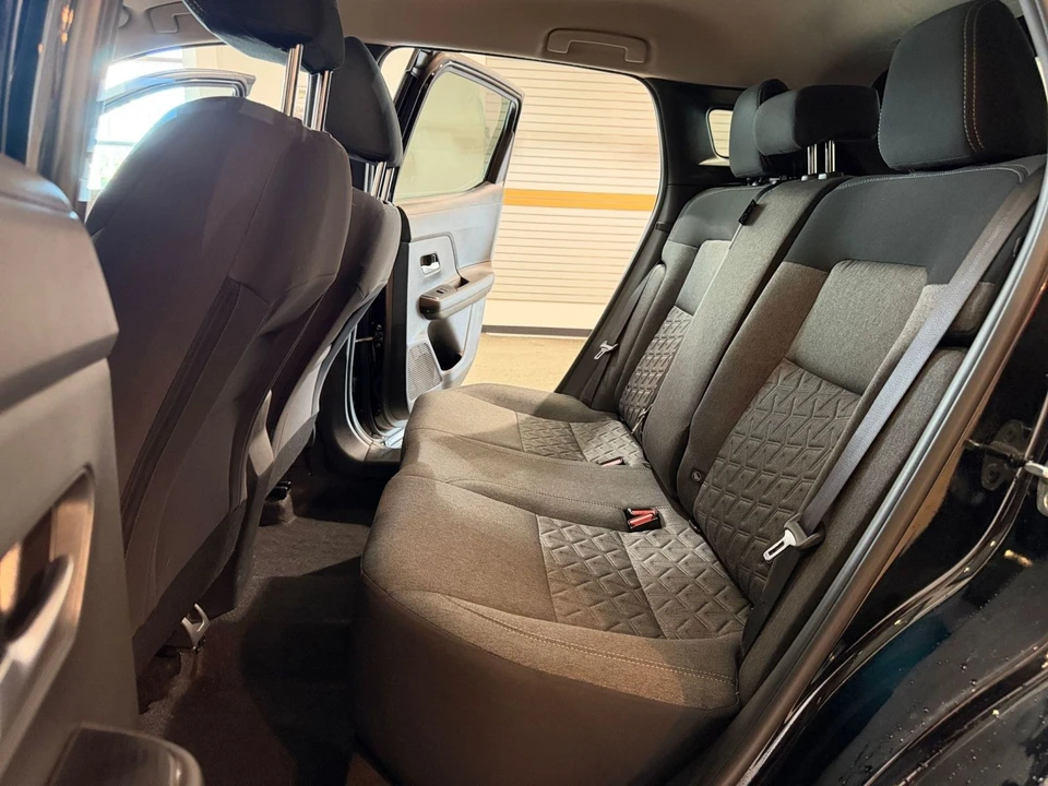 2026 Nissan Kicks - Image 26 of 31