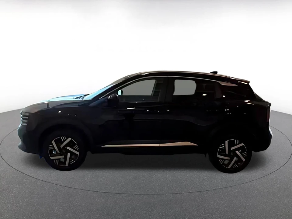2026 Nissan Kicks - Image 9 of 31