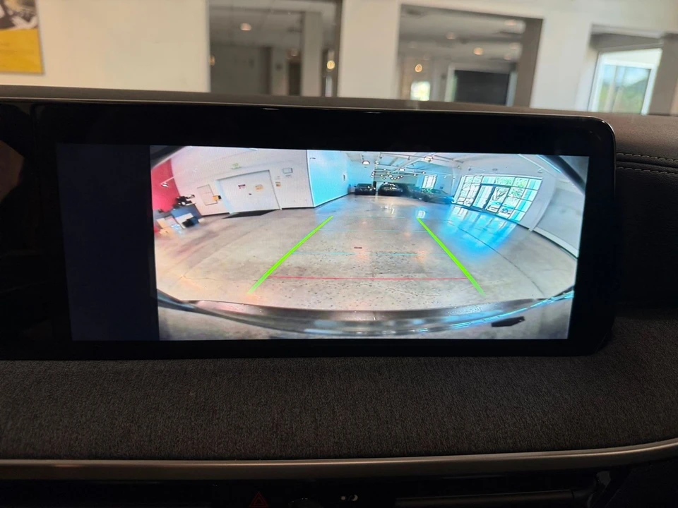 2026 Nissan Kicks - Image 25 of 31
