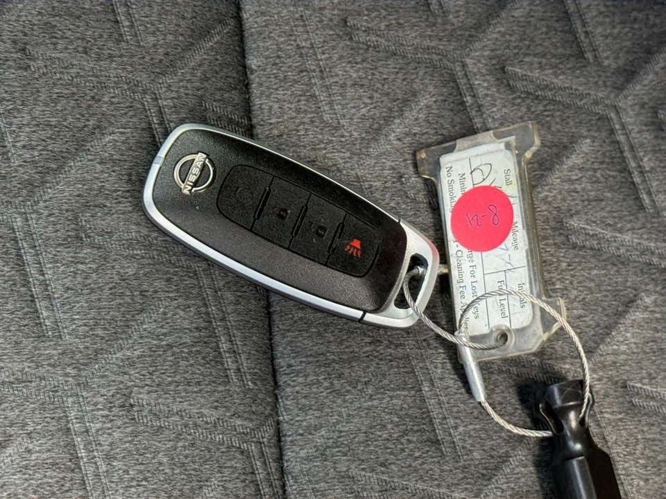 2026 Nissan Kicks - Image 24 of 31