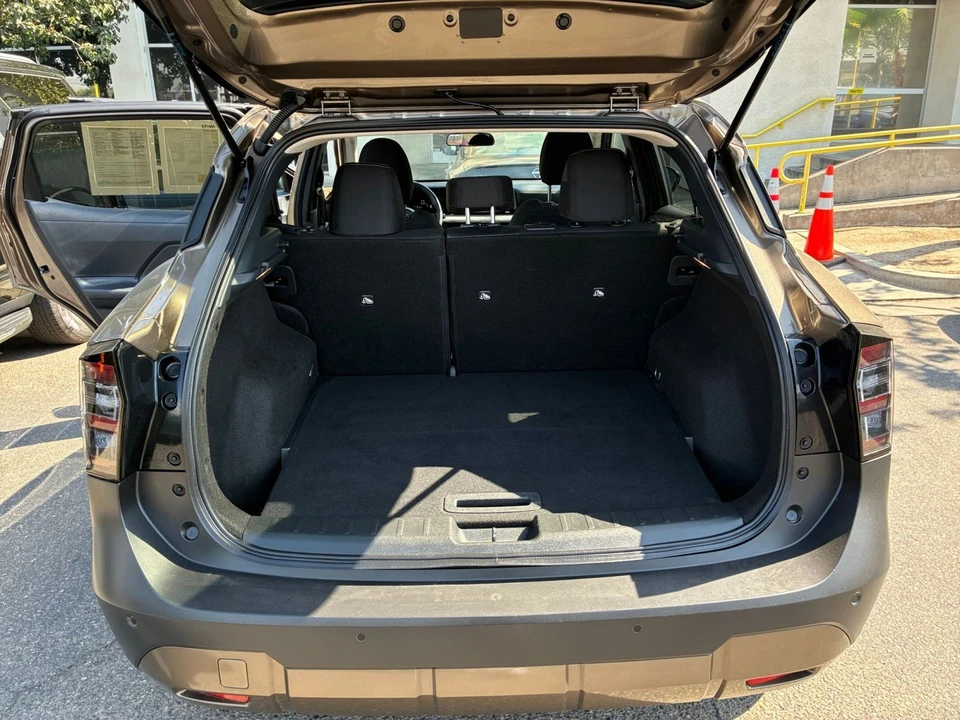 2026 Nissan Kicks - Image 31 of 31