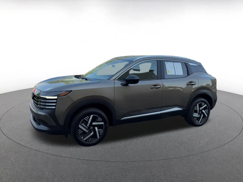 2026 Nissan Kicks - Image 8 of 31