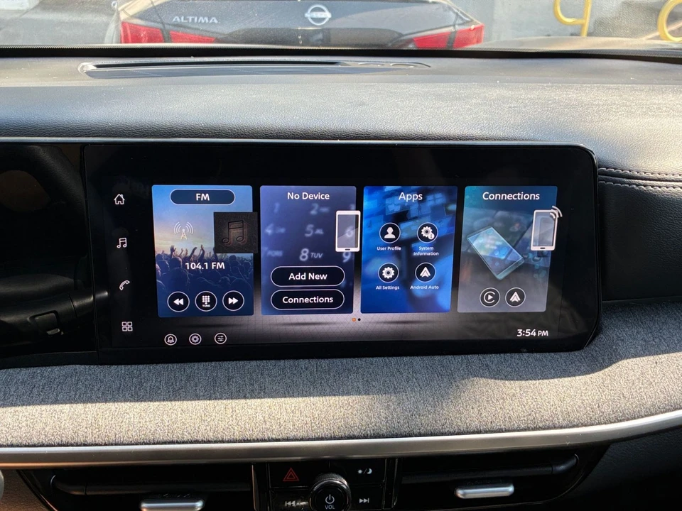 2026 Nissan Kicks - Image 21 of 31