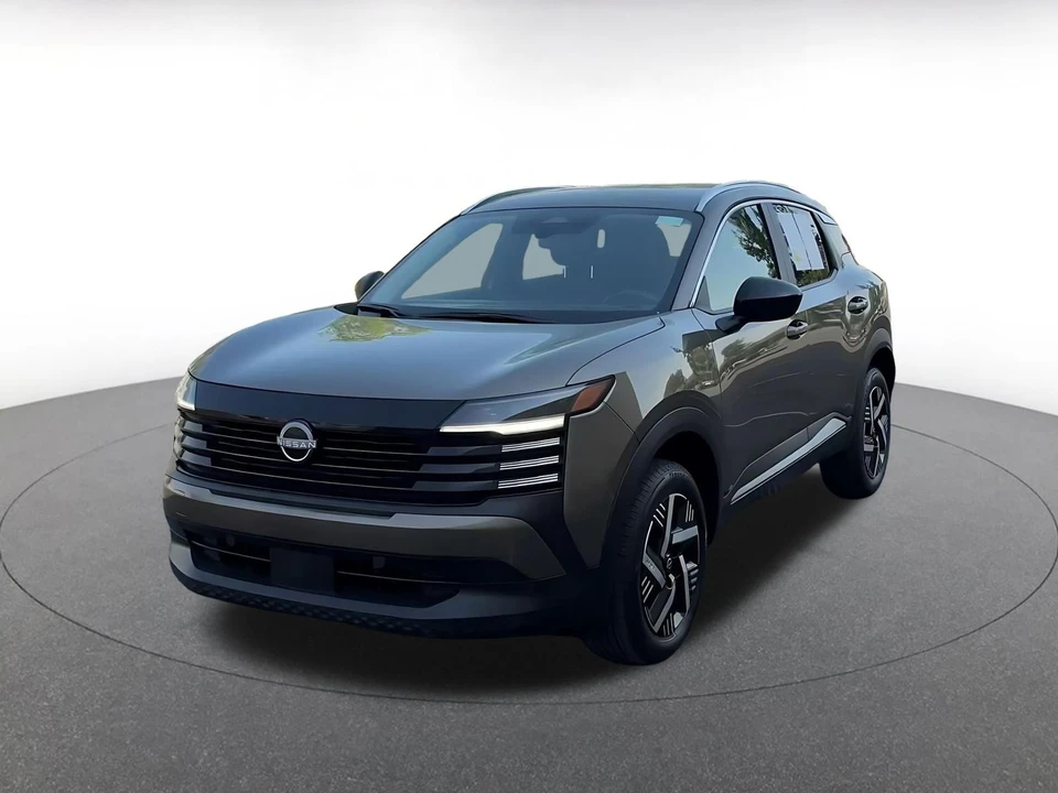 2026 Nissan Kicks - Image 7 of 31