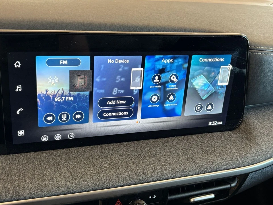 2026 Nissan Kicks - Image 21 of 31