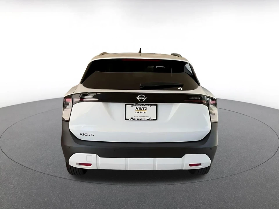 2026 Nissan Kicks - Image 14 of 31