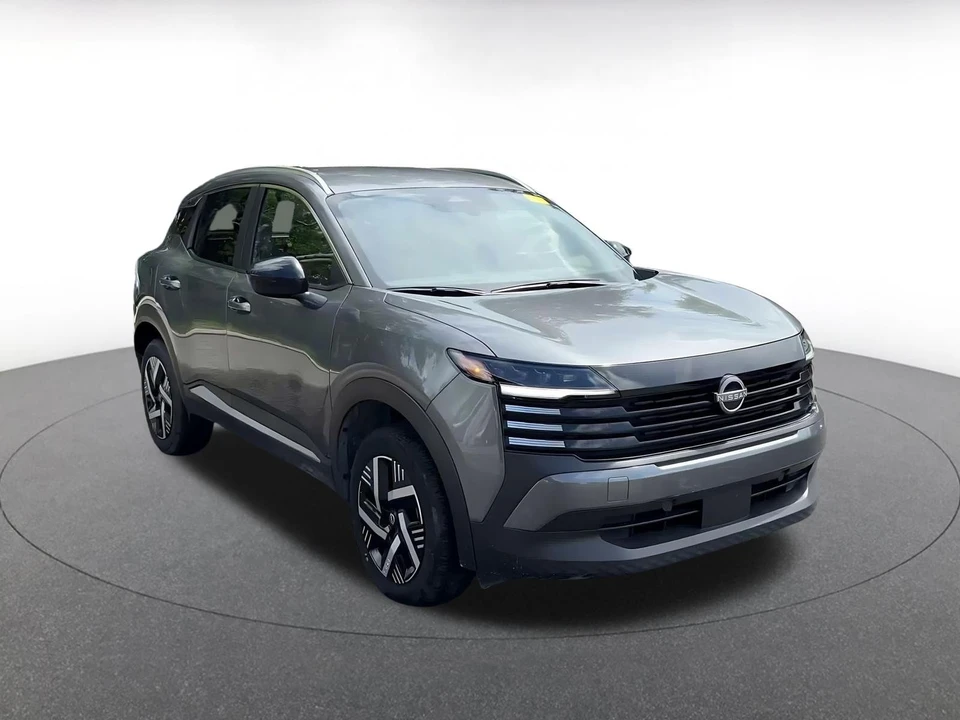 2026 Nissan Kicks - Image 2 of 31