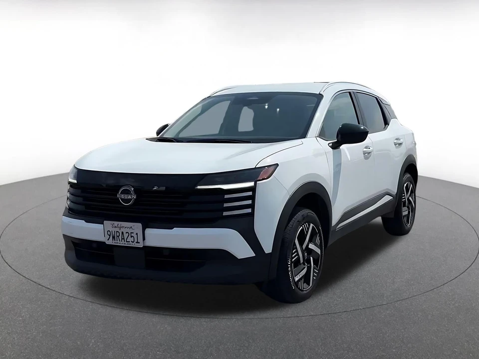 2026 Nissan Kicks - Image 7 of 31