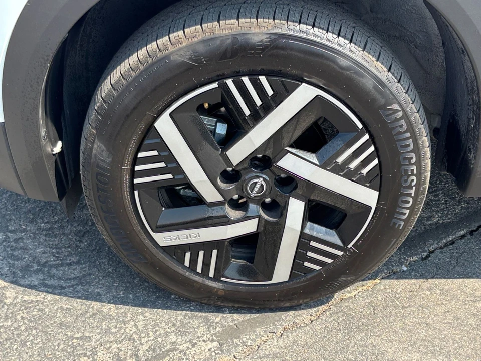 2026 Nissan Kicks - Image 30 of 31