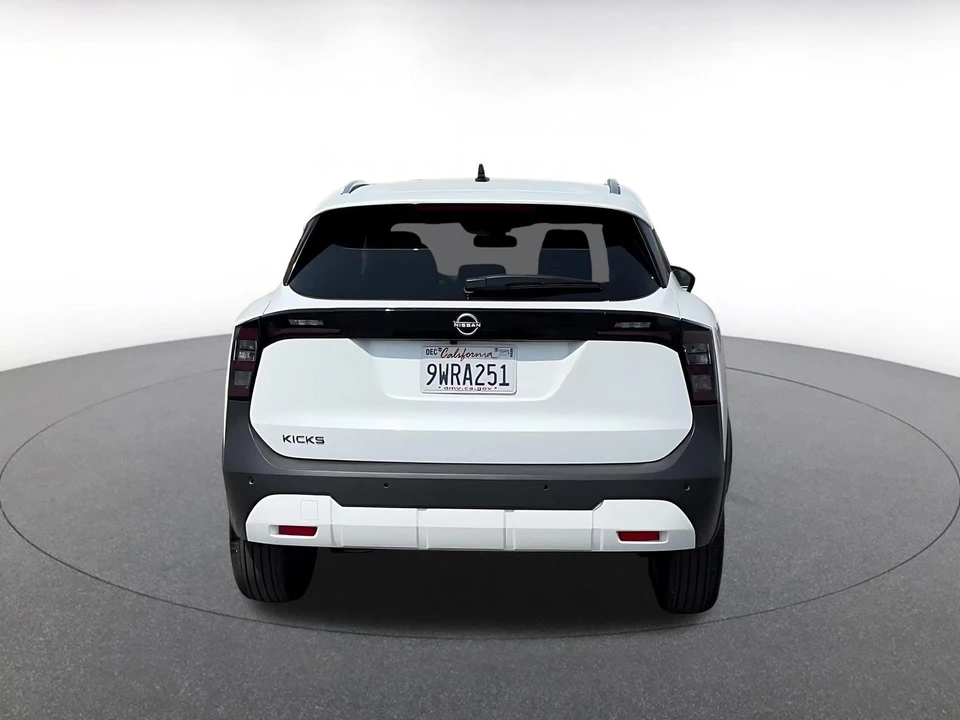 2026 Nissan Kicks - Image 14 of 31