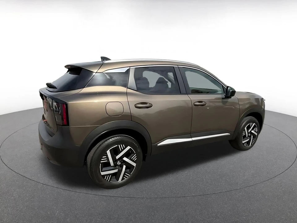 2026 Nissan Kicks - Image 16 of 31