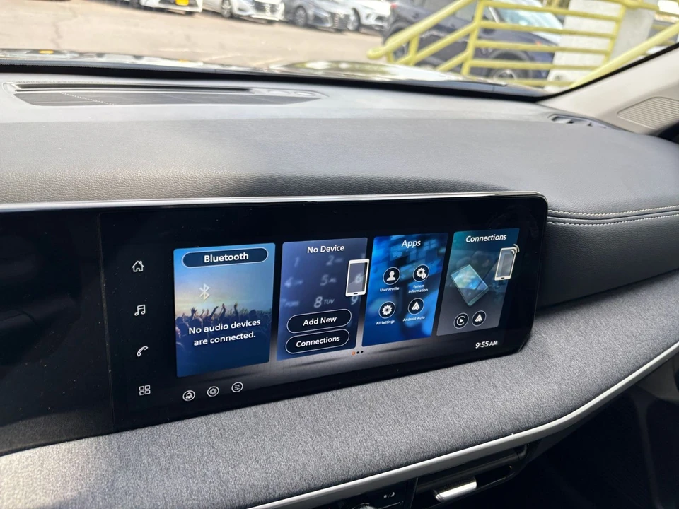 2026 Nissan Kicks - Image 21 of 31