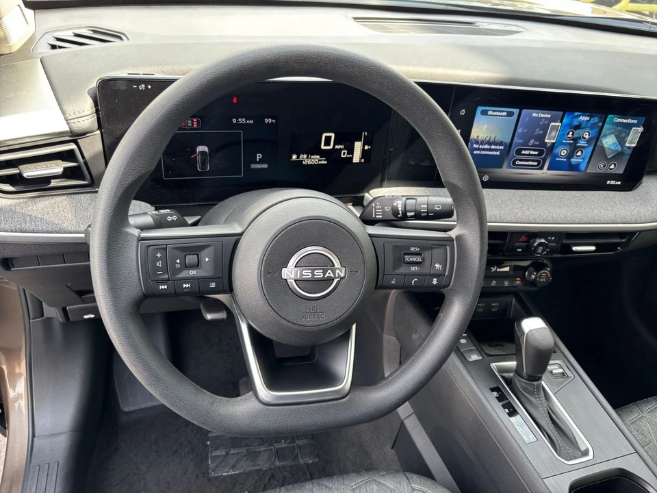 2026 Nissan Kicks - Image 28 of 31