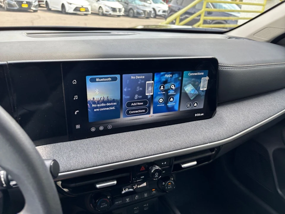 2026 Nissan Kicks - Image 18 of 31