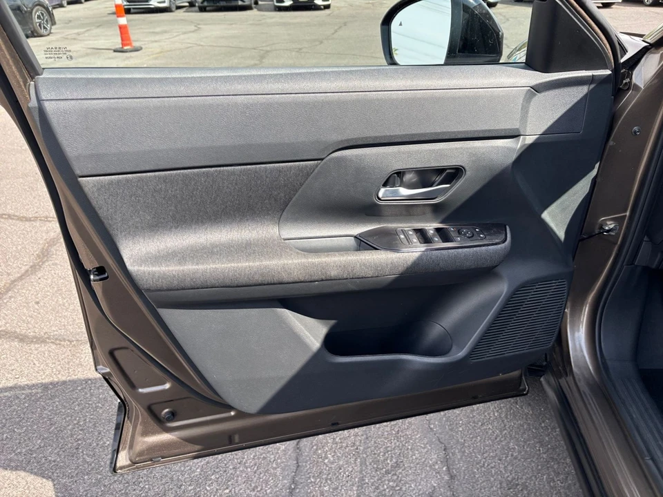 2026 Nissan Kicks - Image 20 of 31