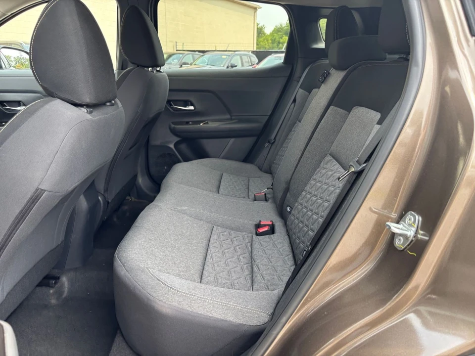 2026 Nissan Kicks - Image 26 of 31