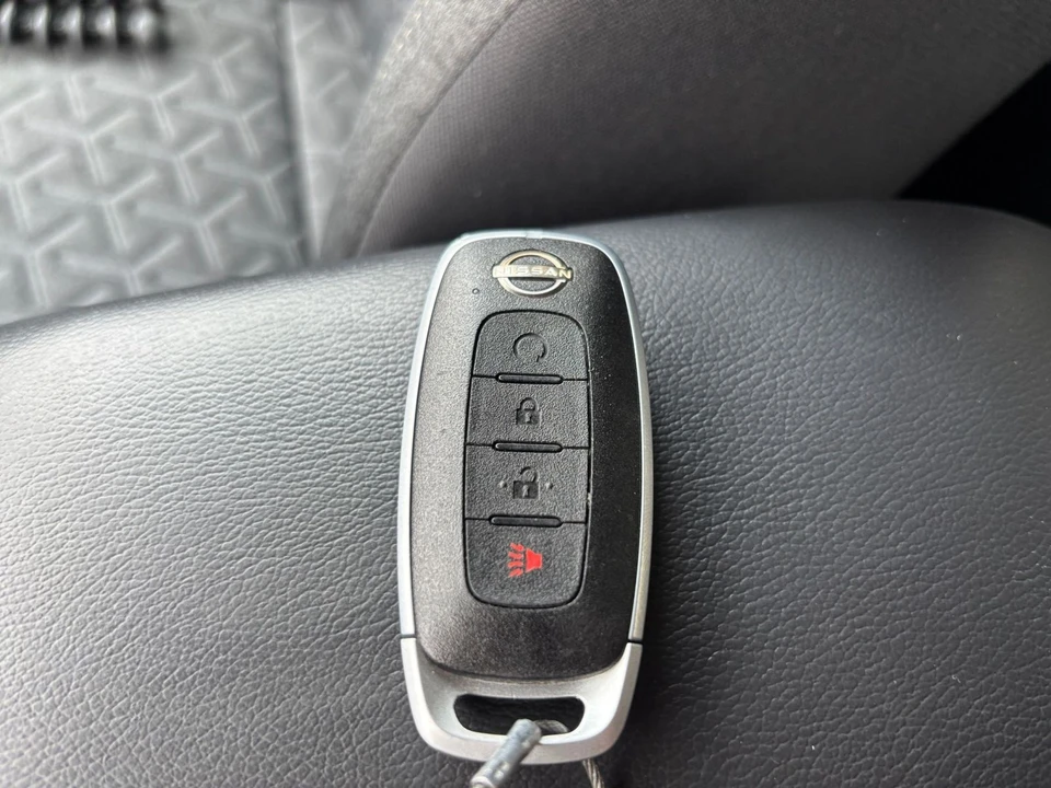 2026 Nissan Kicks - Image 25 of 31
