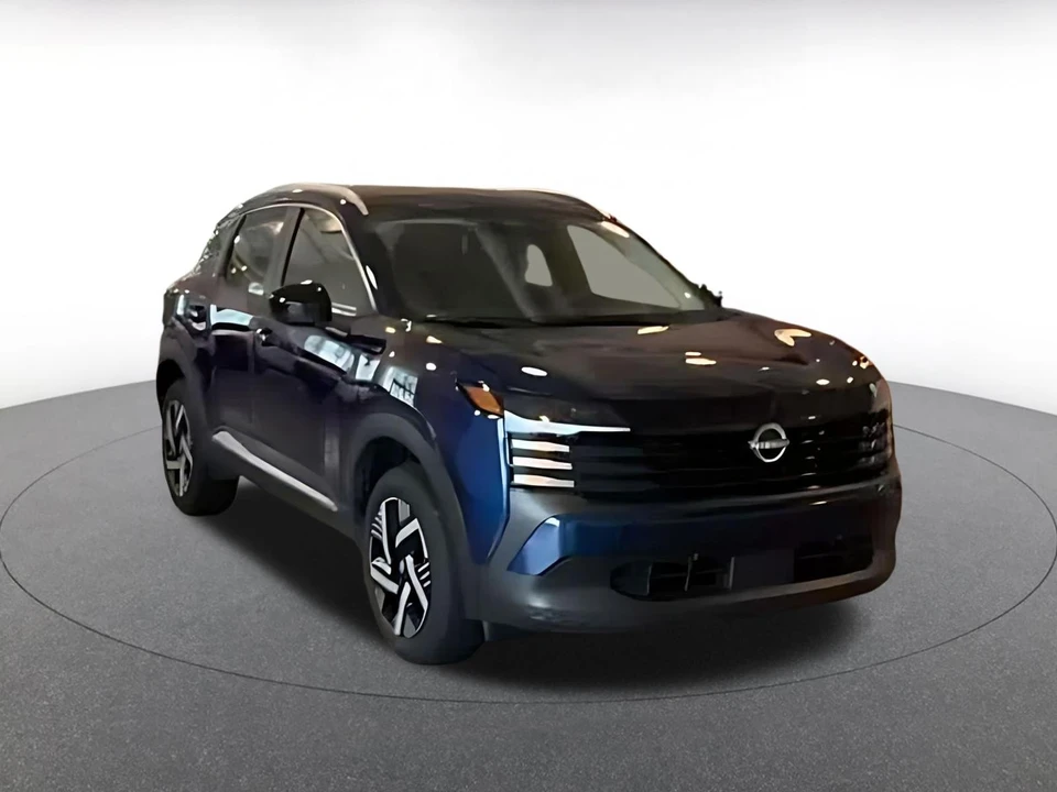 2026 Nissan Kicks - Image 3 of 31