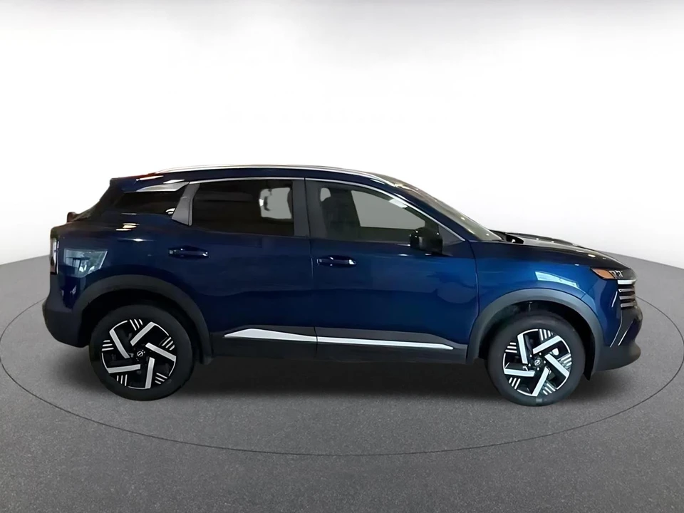 2026 Nissan Kicks - Image 14 of 31