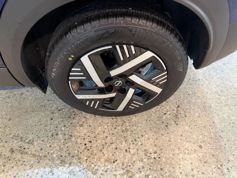 2026 Nissan Kicks - Image 30 of 31