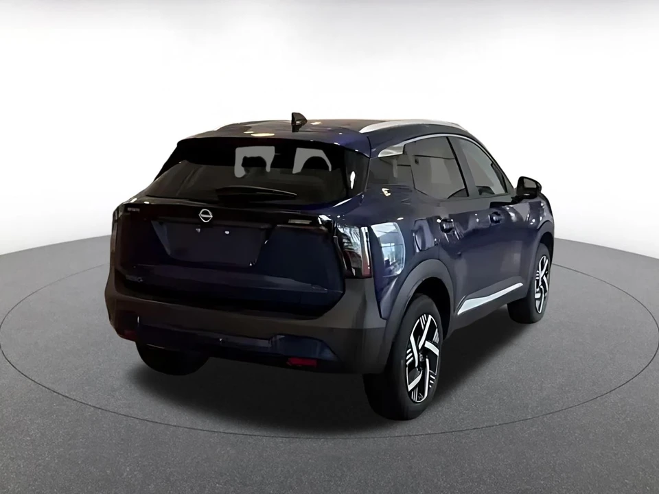 2026 Nissan Kicks - Image 11 of 31