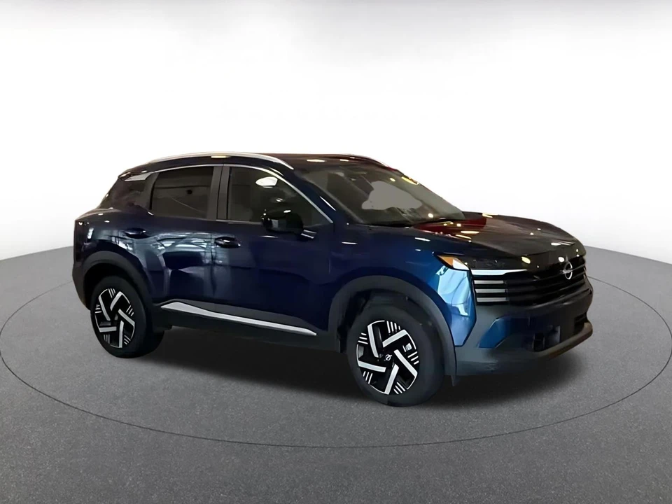 2026 Nissan Kicks - Image 2 of 31