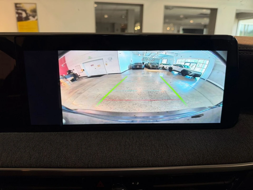 2026 Nissan Kicks - Image 24 of 31