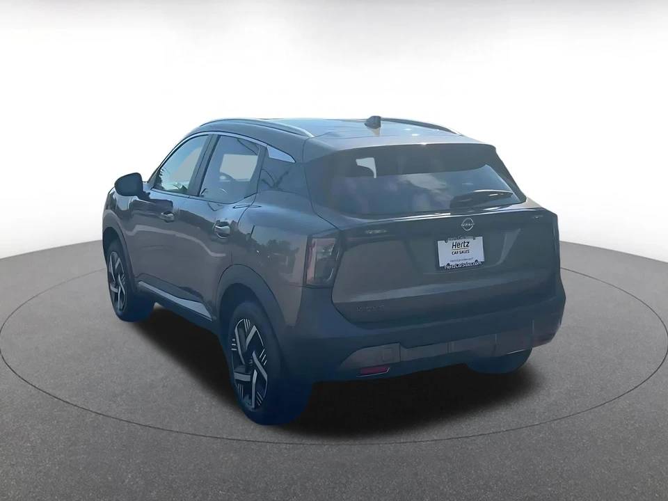 2026 Nissan Kicks - Image 12 of 31