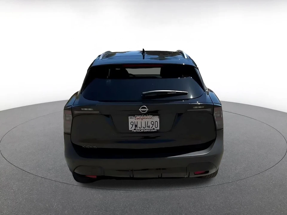 2026 Nissan Kicks - Image 14 of 31
