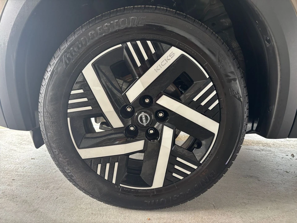 2026 Nissan Kicks - Image 30 of 31