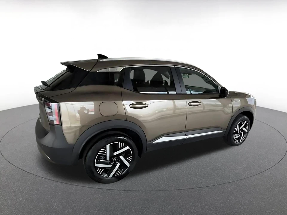 2026 Nissan Kicks - Image 16 of 31