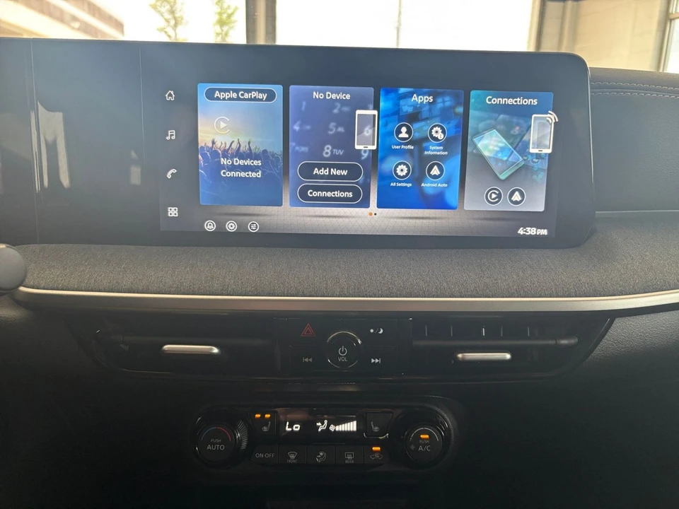 2026 Nissan Kicks - Image 18 of 31