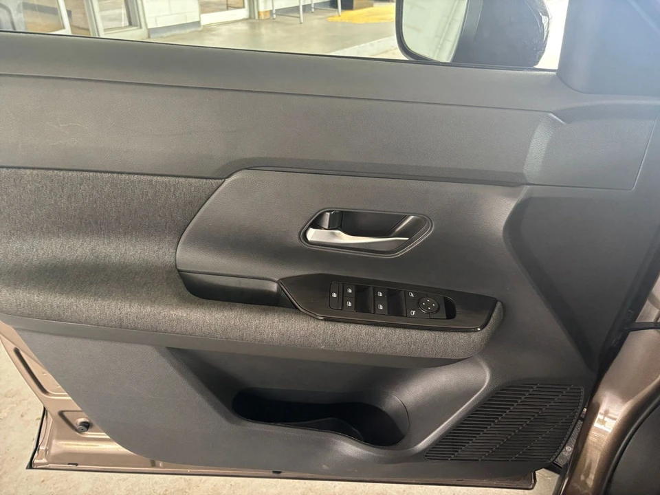 2026 Nissan Kicks - Image 20 of 31